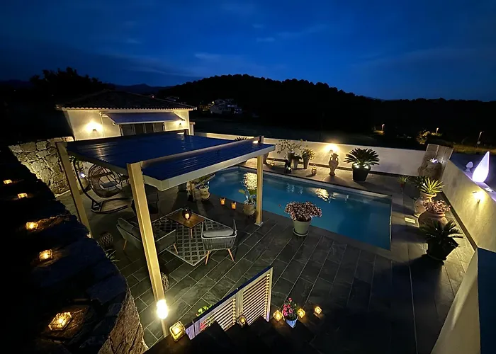 Apartment Studio, Piscine, 10 Min Des Plages, Ajaccio, Corse Du Sud,